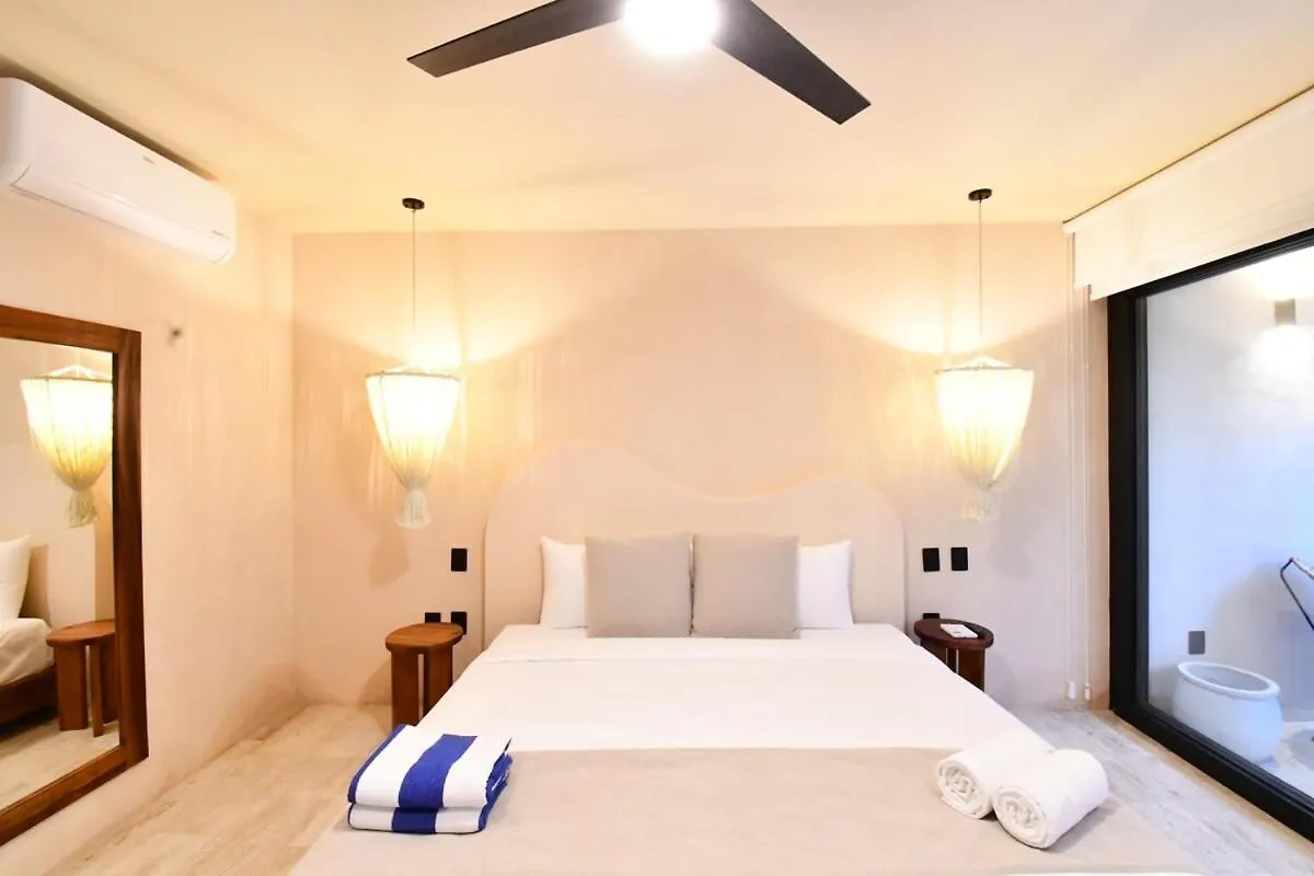 Loch Tulum By The Spot Rentals Apartment