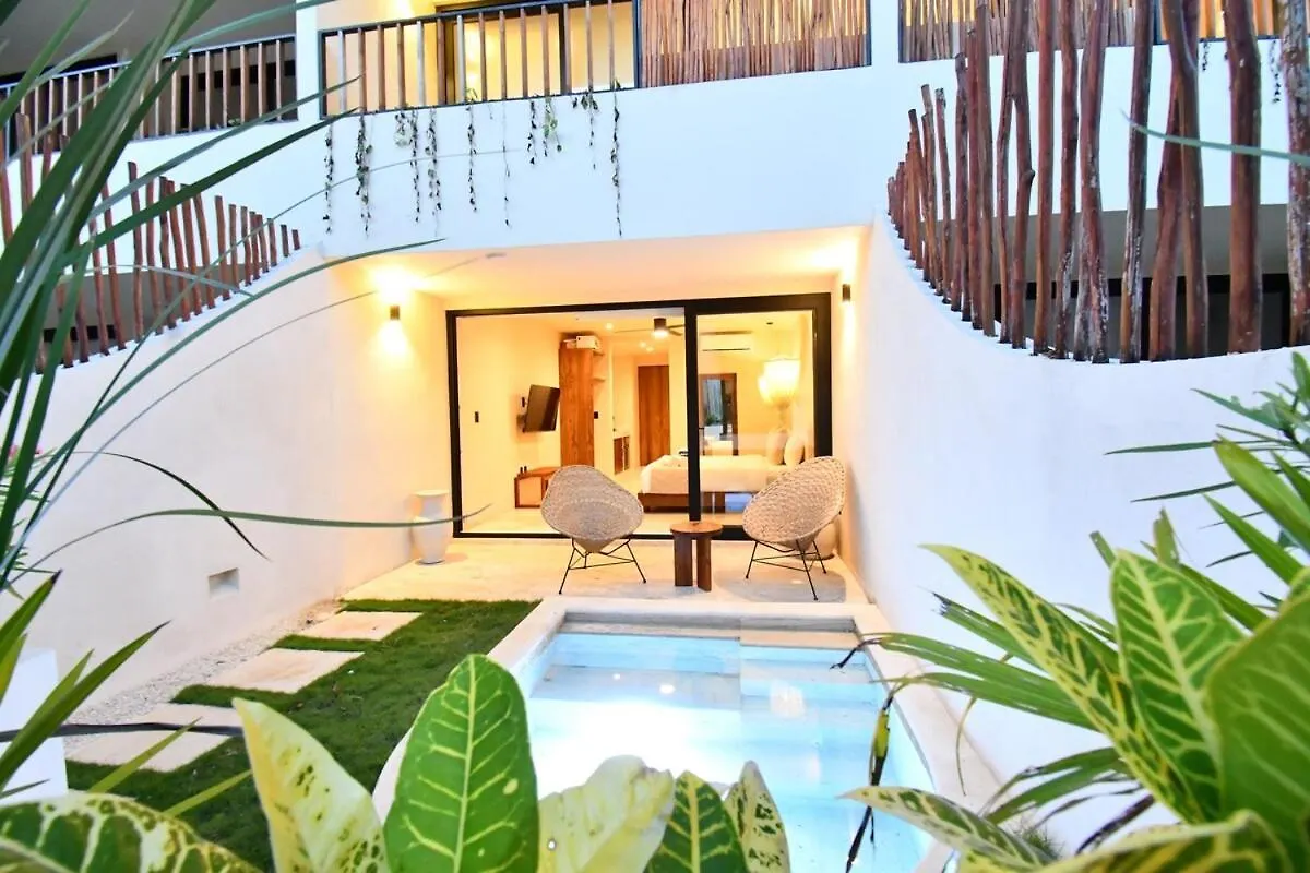 Loch Tulum By The Spot Rentals 0*,